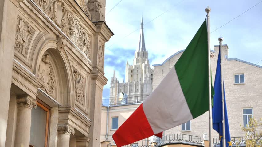Фото - Посольство Италии в Москве прокомментировало аннулирование виз россиян