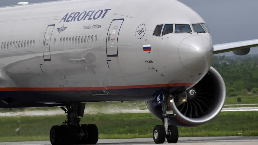 Фото - Российская авиакомпания отказалась принимать иностранных пилотов в штаб